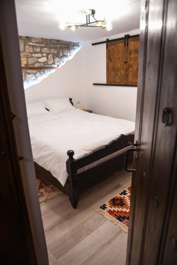 Villa Kokoshi, An Extraordinary Experience. Berat Exterior photo
